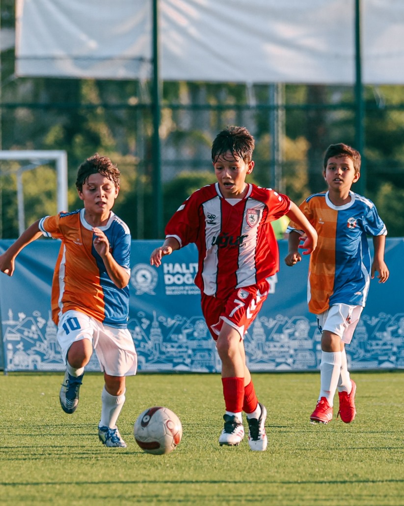 Samsun'da Düzenlenen 10 Yaş Altı Futbol Turnuvası Sona Erdi