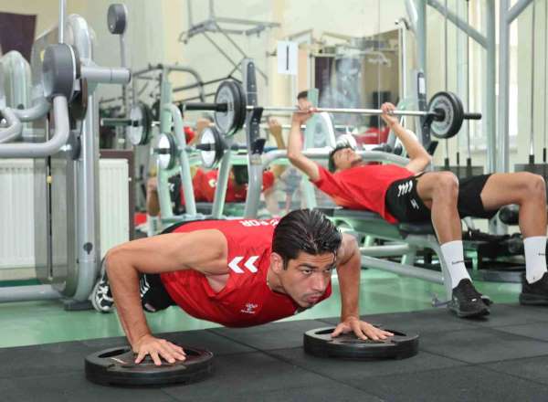 Sivasspor'da yeni sezon hazırlıkları sürüyor