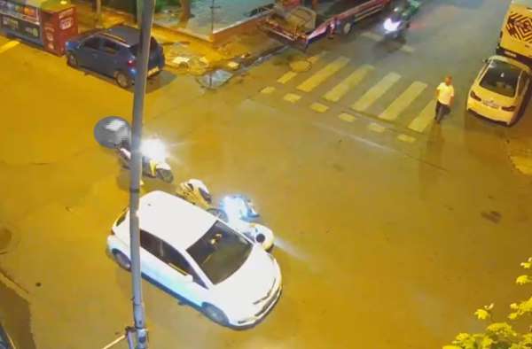 Bahçelievler'de motosiklet sürücüsünün ani hareketi kazaya yol açtı