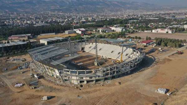 Kahramanmaraş Stadyumu'nun yüzde 50'si tamamlandı