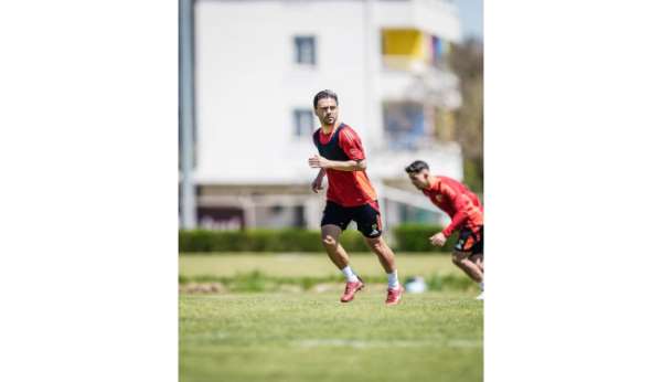 Kayserispor'dan ayrılan Furkan Soyalp: 'Bu formayı taşıdığım her gün benim için büyük bir gurur ve unutulmaz b