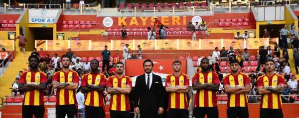Kayserispor'un yeni transferleri görücüye çıktı