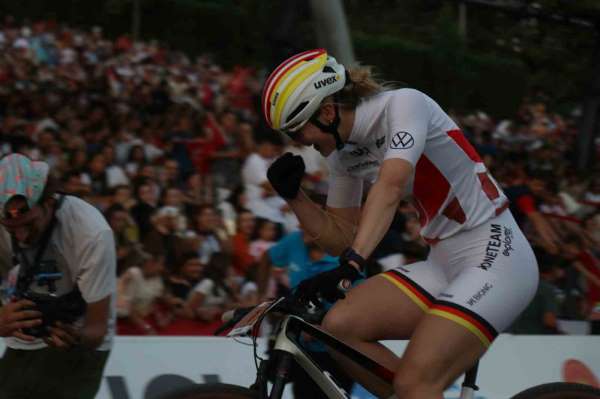 Sakarya yeniden dünya sahnesinde: Şampiyon pedallar MTB Dünya Kupası'nda nefes kesti