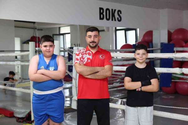 Boks Şampiyonası'nda Merkezefendi'yi temsil edecekler