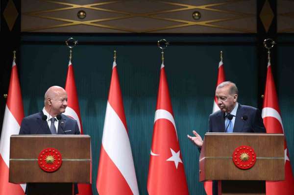 Cumhurbaşkanı Erdoğan: '(Avusturya) Ticaret hacmini inşallah bu yıl 5 milyar dolar hedefimize ulaştıracağımıza