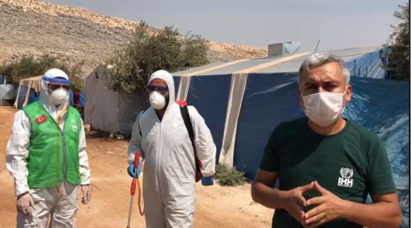 Amasya'dan toplanan yardımlarla İdlib'deki çadırlar ilaçlandı 