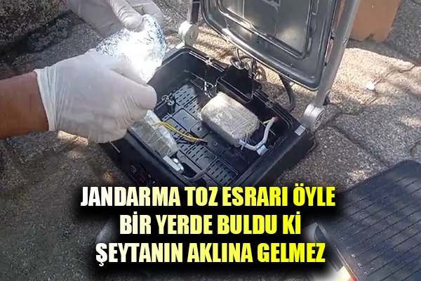 Samsun'da tost makinesi içine gizlenmiş 2 kilo toz esrar ele geçirildi