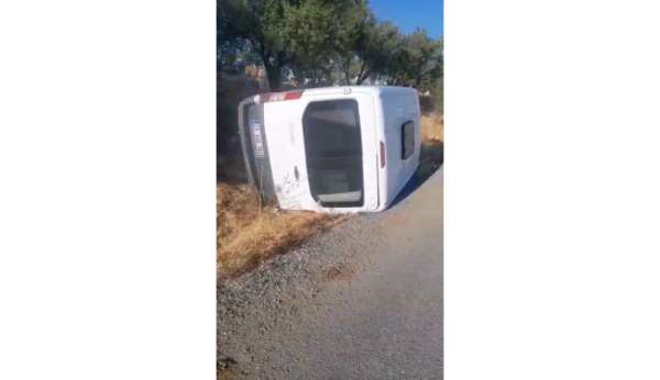 Elazığ'da öğrenci servisi devrildi, kazada yaralanan olmadı