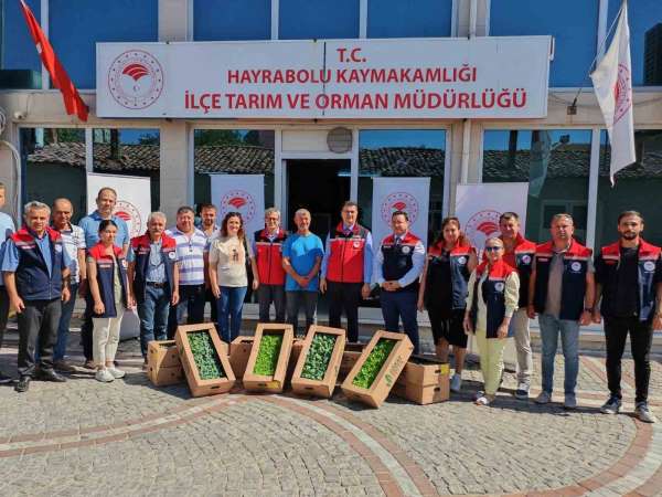 Tekirdağ'da genç çiftçilere fide dağıtımı yapıldı