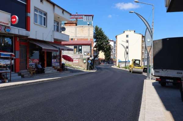 Ordu'da sıcak asfalt çalışmaları devam ediyor