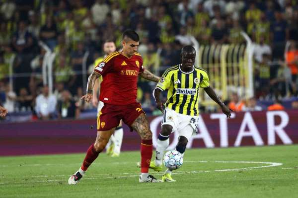 UEFA Şampiyonlar Ligi: Fenerbahçe: 0 - Roma: 1