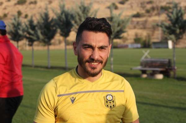 Murat Akbaş: 'İnşallah Avrupa kupalarına tekrar gitmeye hak kazanırız'