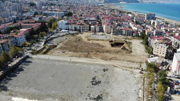 Trabzon'da Millet Bahçesi'nin yapımı için ilk kazma vuruldu 