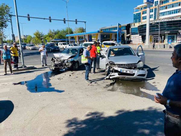 Diyarbakır'da sürücü hatalarından kaynaklı kaza bilançosu: 2 ölü, 453 yaralı