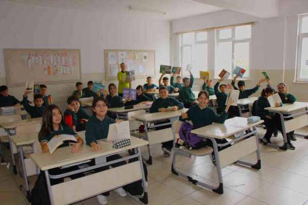 Amasya'da 53 binden fazla öğrenci için eş zamanlı kitap saati