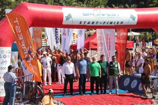 Fethiye'de Açık Su Yüzme Yarışları Başladı