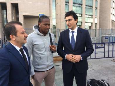 Trabzonsporlu ünlü futbolcu Rodallega'ya dolandırıcı şoku