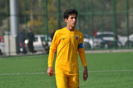 Mehmet Eray Özbek U16 B Milli takıma davet edildi