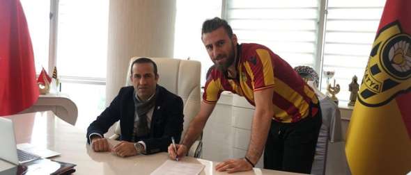 E.Yeni Malatyaspor'da Yiğithan Güveli imzayı attı
