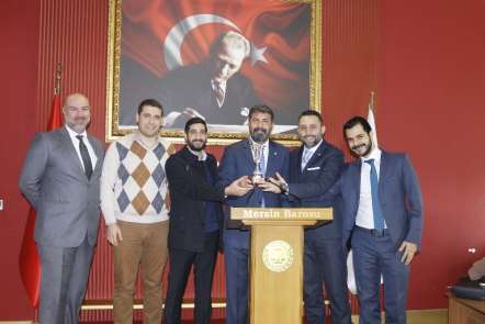 Mersin Barosu'nda kupa töreni