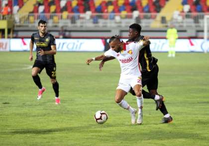 Göztepe'de 'kanat' rekabeti