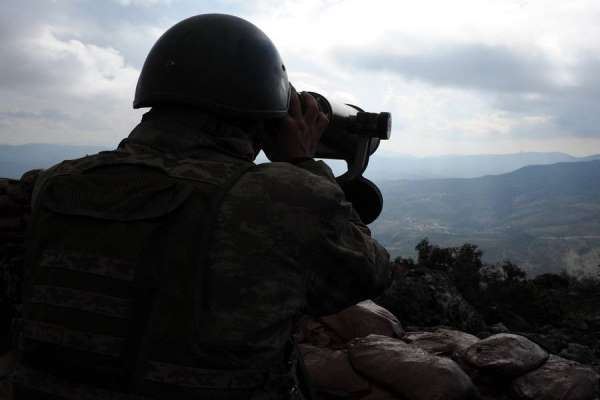 MSB: '2 PKK/YPG'li terörist örgütten kaçarak teslim oldu' 