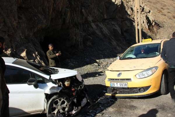 Hakkari'de trafik kazası: 7 yaralı