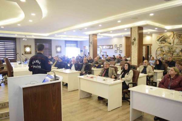 Şehzadeler'de şehit yakınları ve gazilere afet farkındalık eğitimi