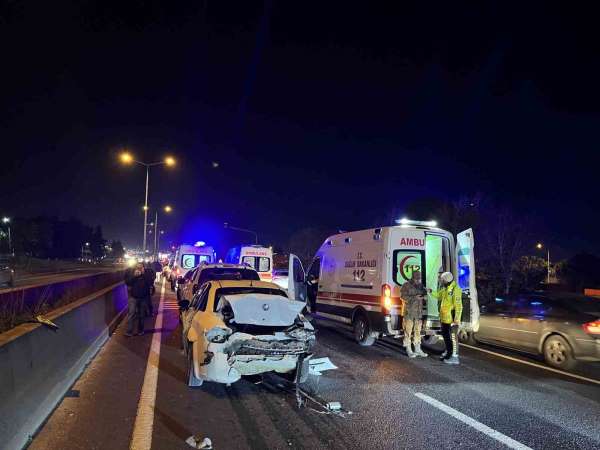 Tekirdağ'da zincirleme kaza: 2'si asker 5 yaralı