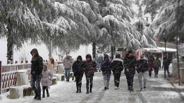 Ordu'da kar güzelliği: Boztepe beyaz gelinliğini giydi