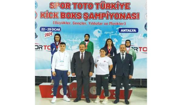 Niğdeli sporcular Kick Boks Türkiye Şampiyonası'ndan 5 madalya ile döndü