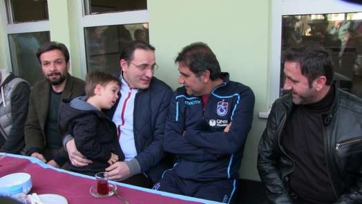 Ünal Karaman, Trabzonspor Borçka Futbol Okulu'nu ziyaret etti 