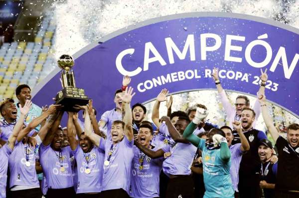 Güney Amerika Süper Kupası'nın sahibi Independiente Del Valle oldu