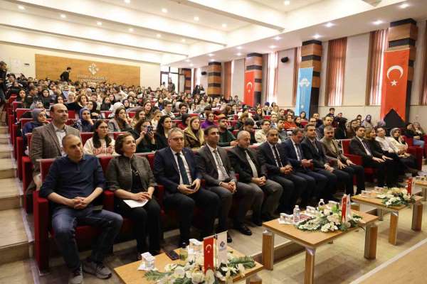 Hasan Kalyoncu Üniversitesi'nde 'Türkiye Yüzyılı Maarif Modeli' semineri düzenlendi
