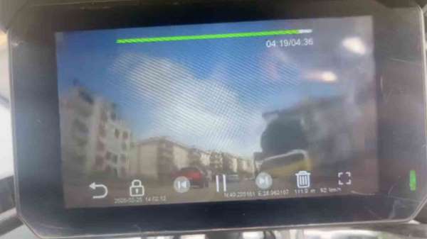 Bursa'da motosiklet sürücüsünün dikkati kazayı önledi