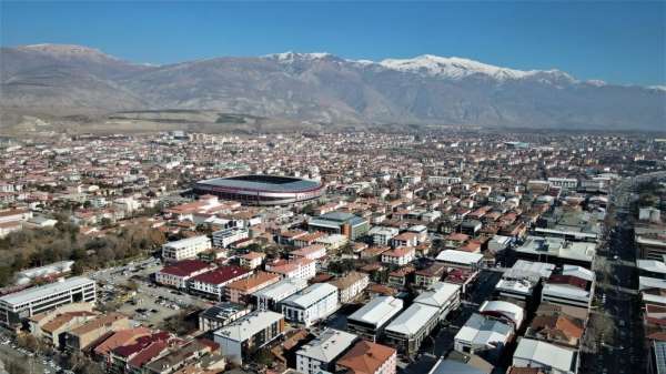 Erzincan'da şubat ayında genel ticaret sistemine göre ihracat 2 milyon 368 bin dolar, ithalat 181 bin dolar ol