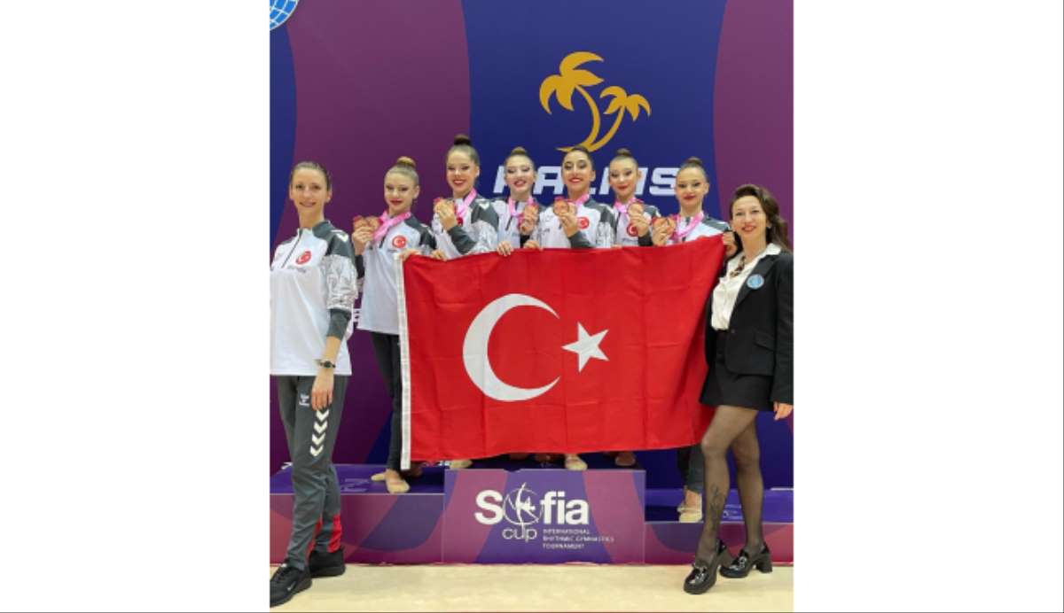 Antalyasporlu milli cimnastikçilerden Sofya'da 4 bronz madalya