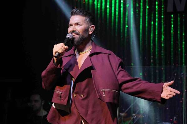 Bursa'da Mehmet Çevik'le bayram coşkusu