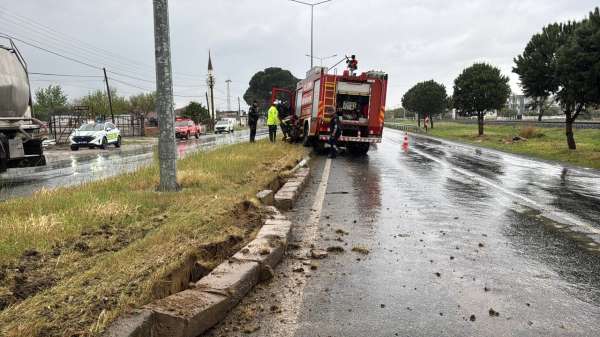 Kazadan dönen itfaiye aracı kaza yaptı