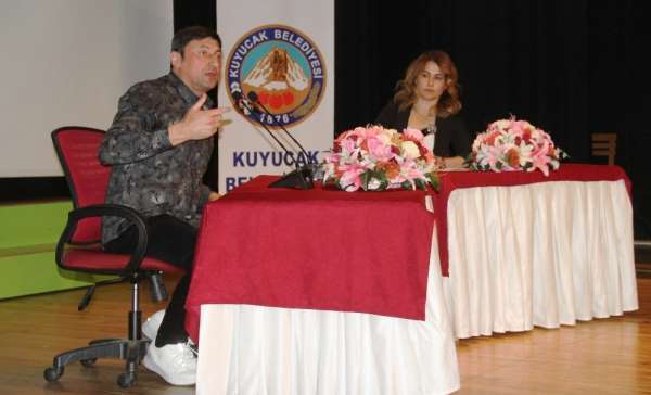 Kuyucak Belediyesi voleybol severleri bir araya getirdi 