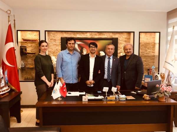 Çiçeklerin parası eğitime