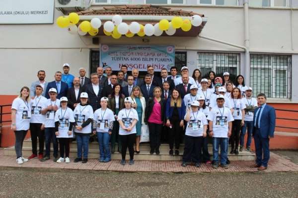 Okulda 4006 TÜBİTAK Bilim Fuarı