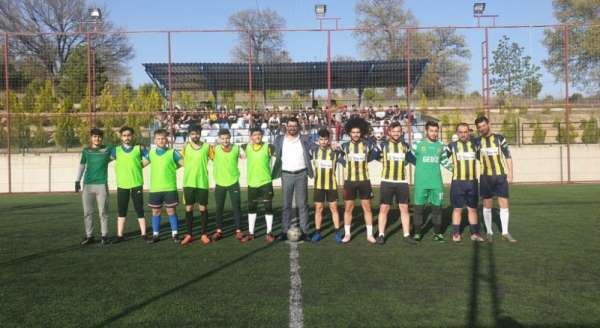 Gediz MYO'da Futbol Turnuvası