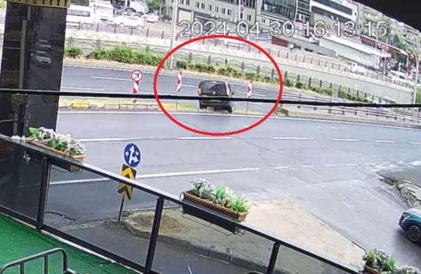 Diyarbakır'da hafif ticari araç sürücüsü dalınca ilginç kaza meydana geldi