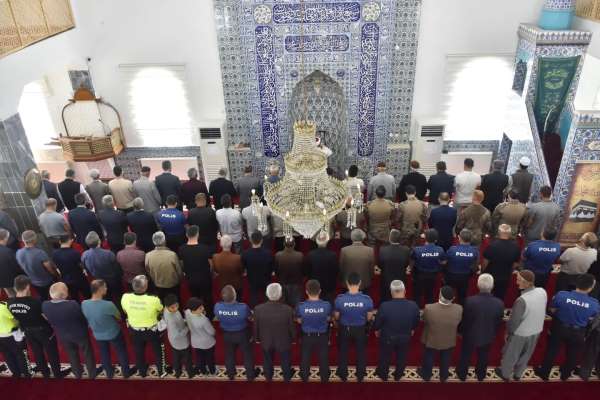 Adıyaman'da şehit polisler için mevlit okutuldu