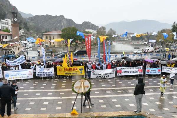 Amasya'da yağmur altında 1 Mayıs kutlaması