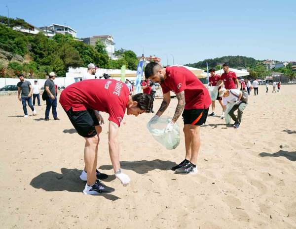 Milliler, kıyı temizliği projesinde yer aldı - İstanbul haber