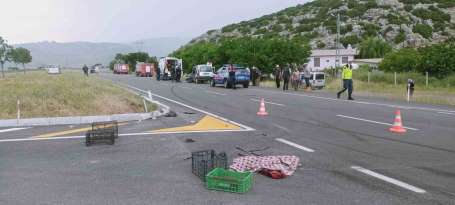 Antalya'da trafik kazası: 1 ölü, 3 yaralı