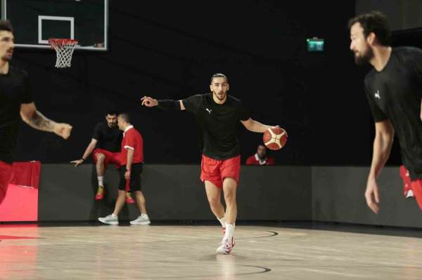 A Milli Erkek Basketbol Takımı, İstanbul'daki çalışmalarını tamamladı