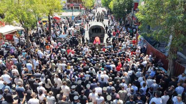 Aksaraylı şehit törenle son yolculuğuna uğurlandı